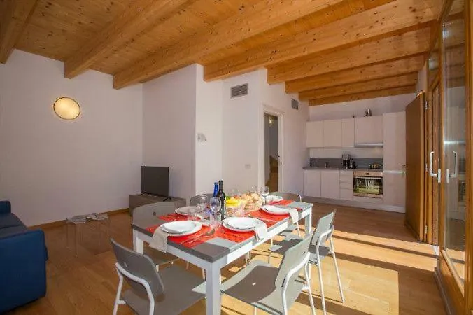Paradiso Del Lago Bellano Ferienhaus